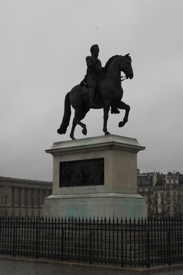 Памятник Генриху IV 02